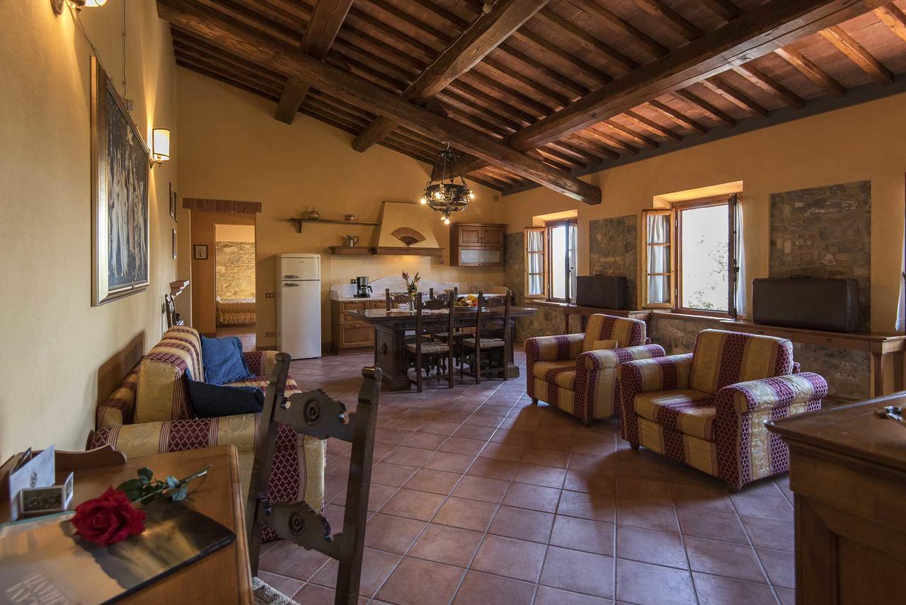 מונטריג'יוני Agriturismo Le Gallozzole מראה חיצוני תמונה