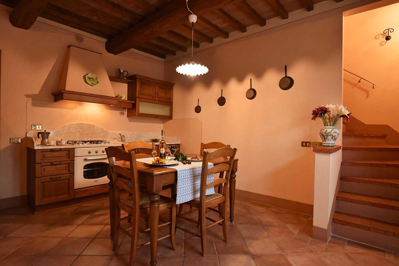 מונטריג'יוני Agriturismo Le Gallozzole מראה חיצוני תמונה