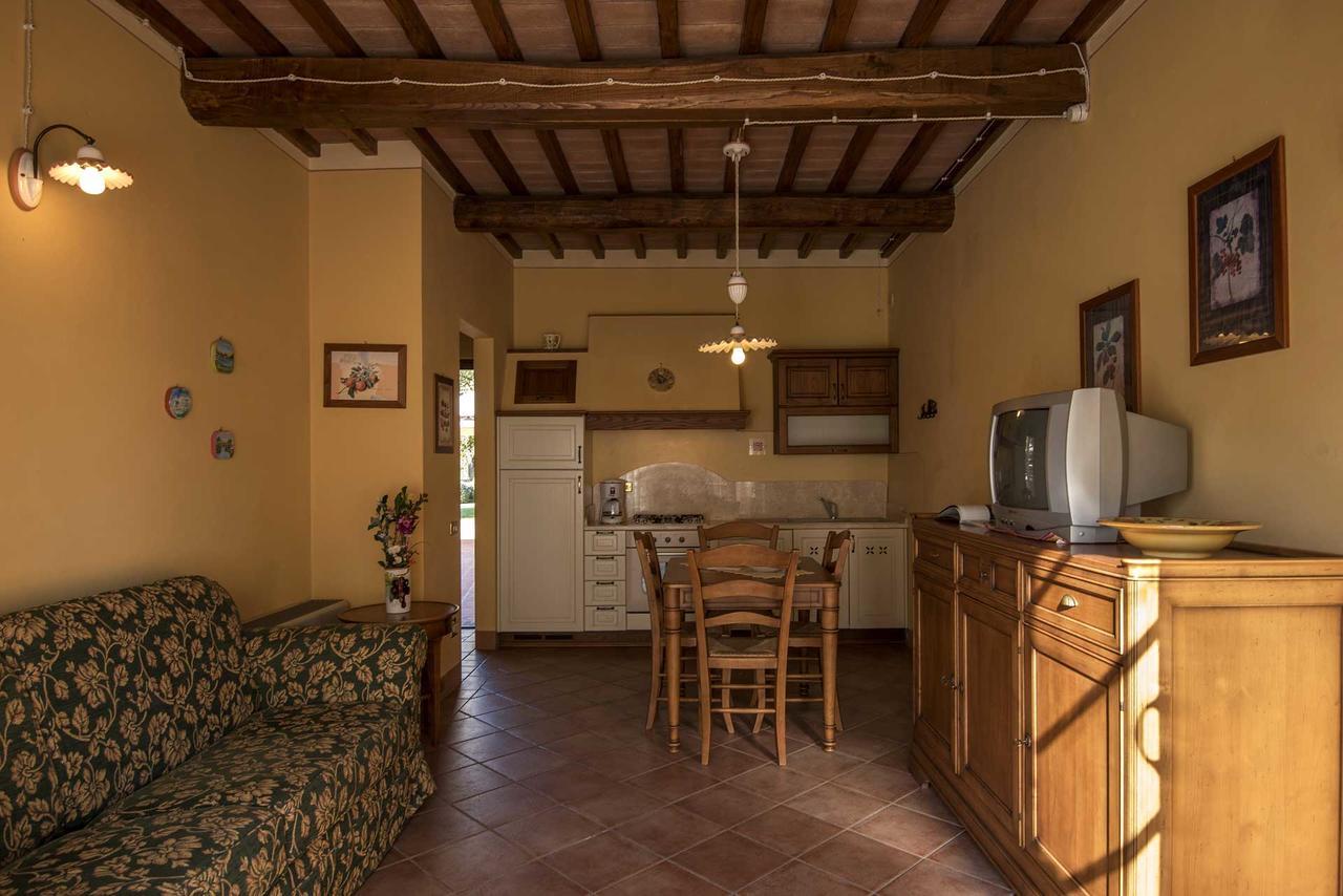 מונטריג'יוני Agriturismo Le Gallozzole מראה חיצוני תמונה